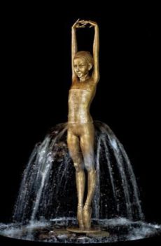 fontaine statue danseuse